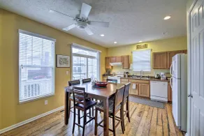 Arts & Design District Condo: Steps to Monon Trail - Innenbereich