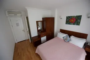 White Palace Otel - Room