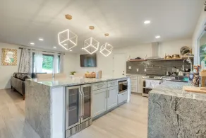 Spacious Riverfront Delaware Home w/ Views - Interiör