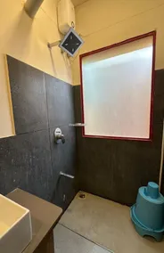 Hotel Rainbow Dwarka - Bathroom