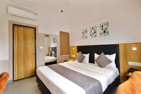 Hotel Sparkle Inn Just 400 Meters From Udaipur Railway Station - Zimmer