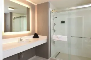 SpringHill Suites Des Moines West - Salle de bain