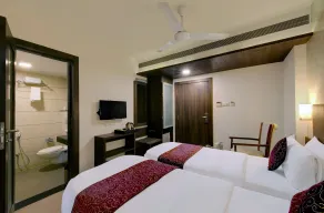 Central Beacon Hotel - Room