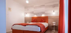 SCHLOSSHOF SÜDTIROL - Hotel & Camping Resort - Værelse