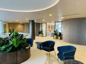 Skygarden Luxury Condo - Lobby sitting area