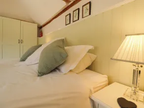Oast Cottage - Room