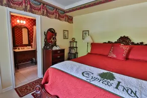 The Cypress Inn - Chambre