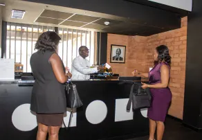 ONOMO Hotel Dakar - Réception