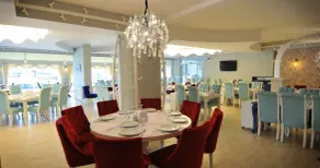 Kadhirga Hotel - Restaurant