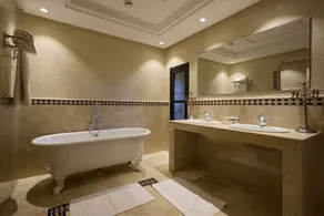 The Levantine - Bagno