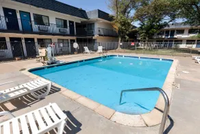 Lubbock Inn & Suites - Pool