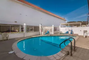 Motel 6 Monterey Park - Piscine