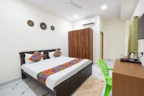 FabHotel Latitude - Camera