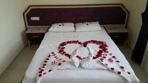 Our Place Hotel - Chambre