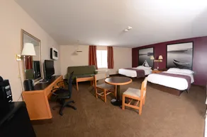 Super 8 by Wyndham North Bay - Room