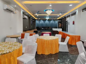 Laxmi Seva Sadan Laxmi Hotel  - Restaurant