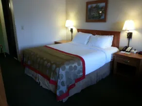 Ramada by Wyndham Sioux Falls Airport - Waterpark Resort & Event Center - Chambre