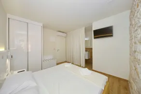 Idassa Atrium rooms - Værelse
