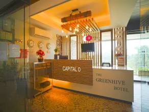 Capital O Vaccinated Staff - OYO 785 The Greenhive - Réception