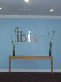 Hotel ibis Faro Algarve - Coin salon dans le hall
