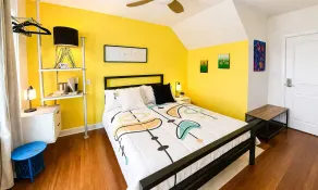 House 5863- Chicago's Premier Bed and Breakfast - Zimmer