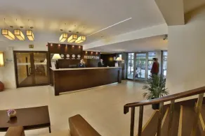 HVD Lotos Hotel - All Inclusive à-la-carte, Private Beach & Free Parking - Reception