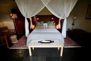 Ivory Wilderness River Rock Lodge - Zimmer