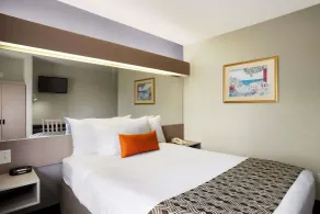Microtel Inn By Wyndham Louisville East - Chambre
