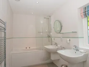Homefield House - Interior