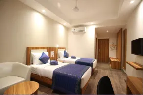 Hotel Le Roi Raipur at Raipur Railway Station - Room