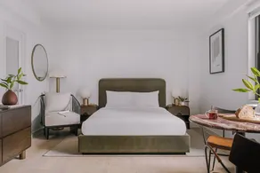 Nester Finn Grand Central - Room