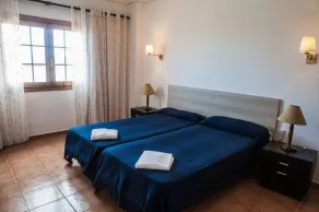 Apartamentos Turísticos Bahía Sur - Room