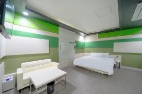 Changwon Ava Hotel - Zimmer