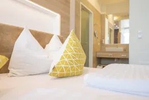Comfort Studio With King-size Bed for 2 People 24-7 Check-in - Habitación