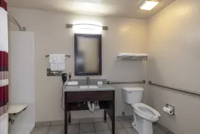 Red Roof Inn Valdosta - University - Salle de bain