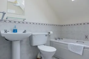 Marine View -3 Bedroom Townhouse - Badrum