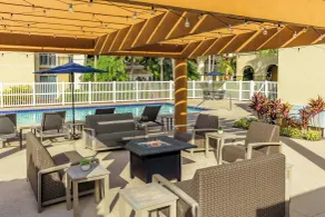 Courtyard by Marriott Fort Lauderdale North/Cypress Creek - Piscine