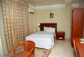 Ange Hill Hotel - Room