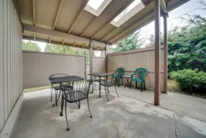 Central Bellevue Retreat 2 Bedroom Duplex - Interiør
