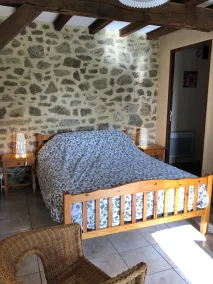 Maison d'hôtes Ourdeaux et Gite Chez Rouchon - Værelse
