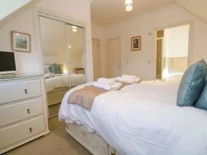 Meridian - Habitación