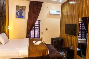 Keneuro Hotel & Suites  - Habitación