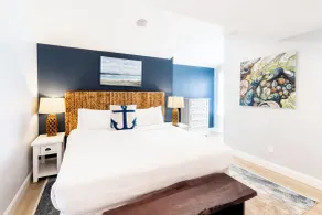 The Newport Lofts - 410 Thames Street - Rom