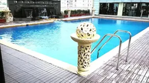 Royal Tulip Navi Mumbai - Piscina
