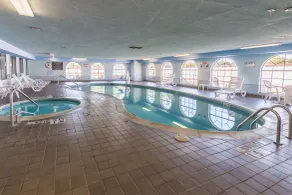 Quality Suites Burleson - Ft Worth - Piscine