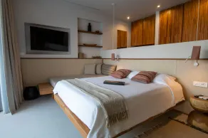 Amethyst Selene Paleros Couple's Hideaway - Chambre