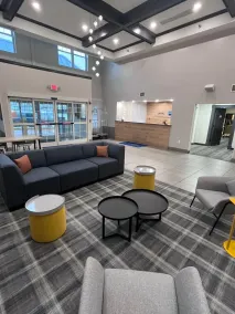 City Express by Marriott Louisville Southeast - Reception