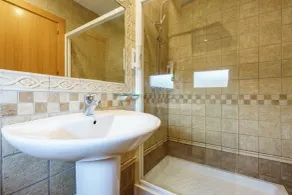 Hotel Reina Mora - Bathroom