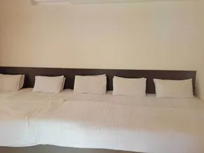 Golden Hill Resort - Room