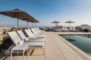 AC Hotel by Marriott St Julian's - Piscina